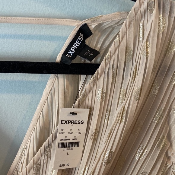 Express Gold Flutter Top - Picture 6 of 6